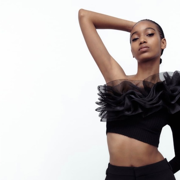 CROPTOP - Picture 4 of 11